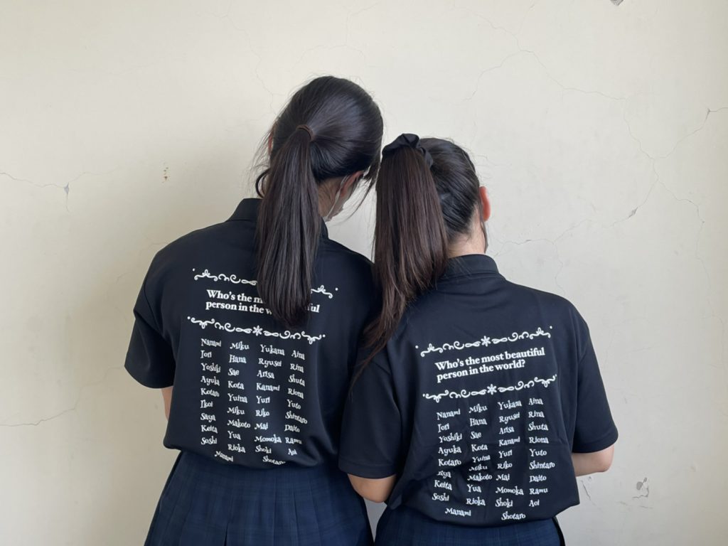 クラスポロシャツ背面